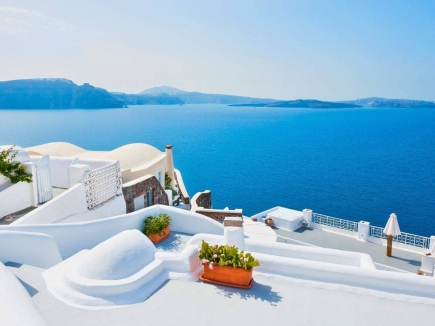 Discover Athens, Mykonos and Santorini